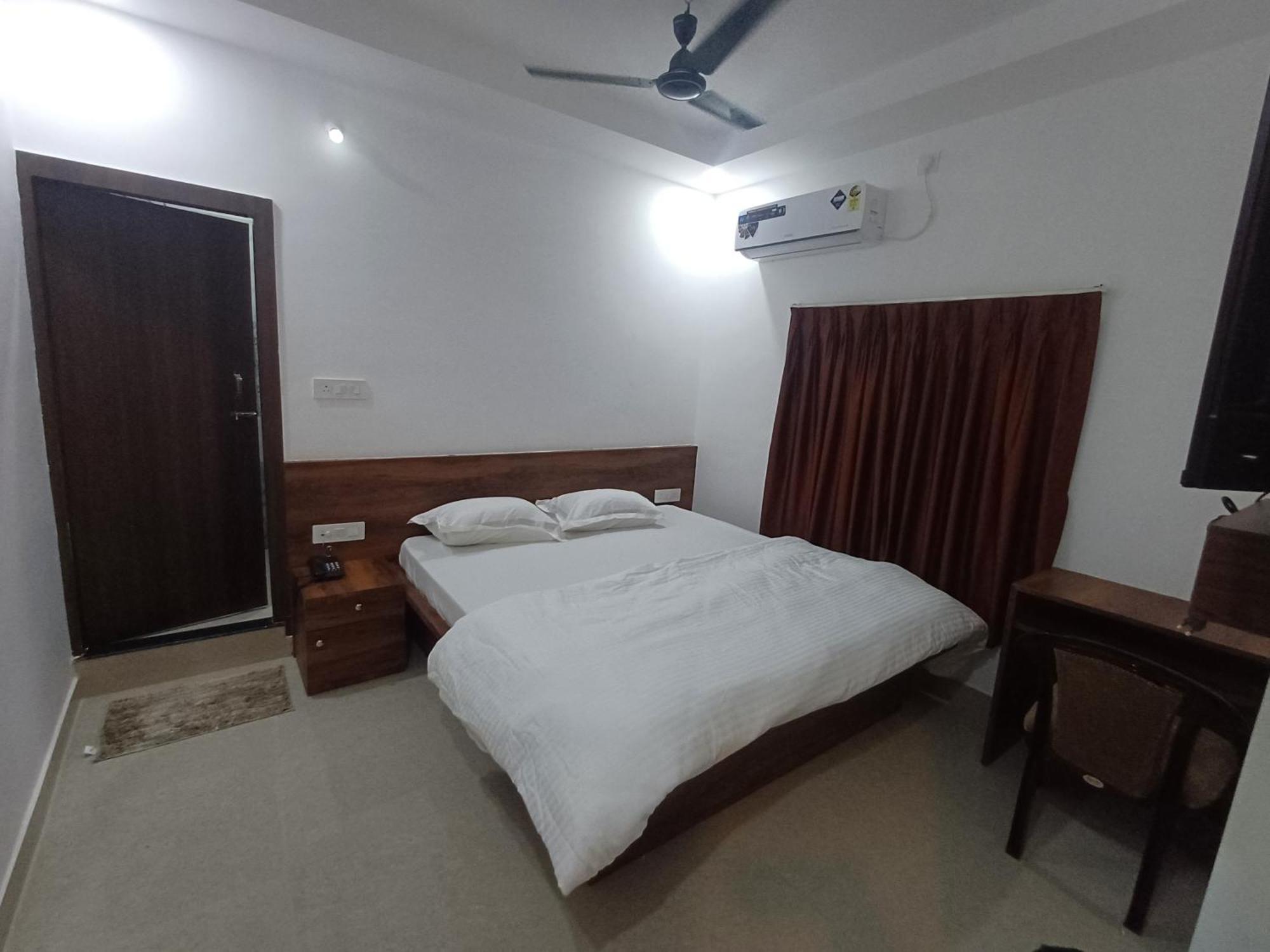 Assam Guest House Сіліґурі Екстер'єр фото