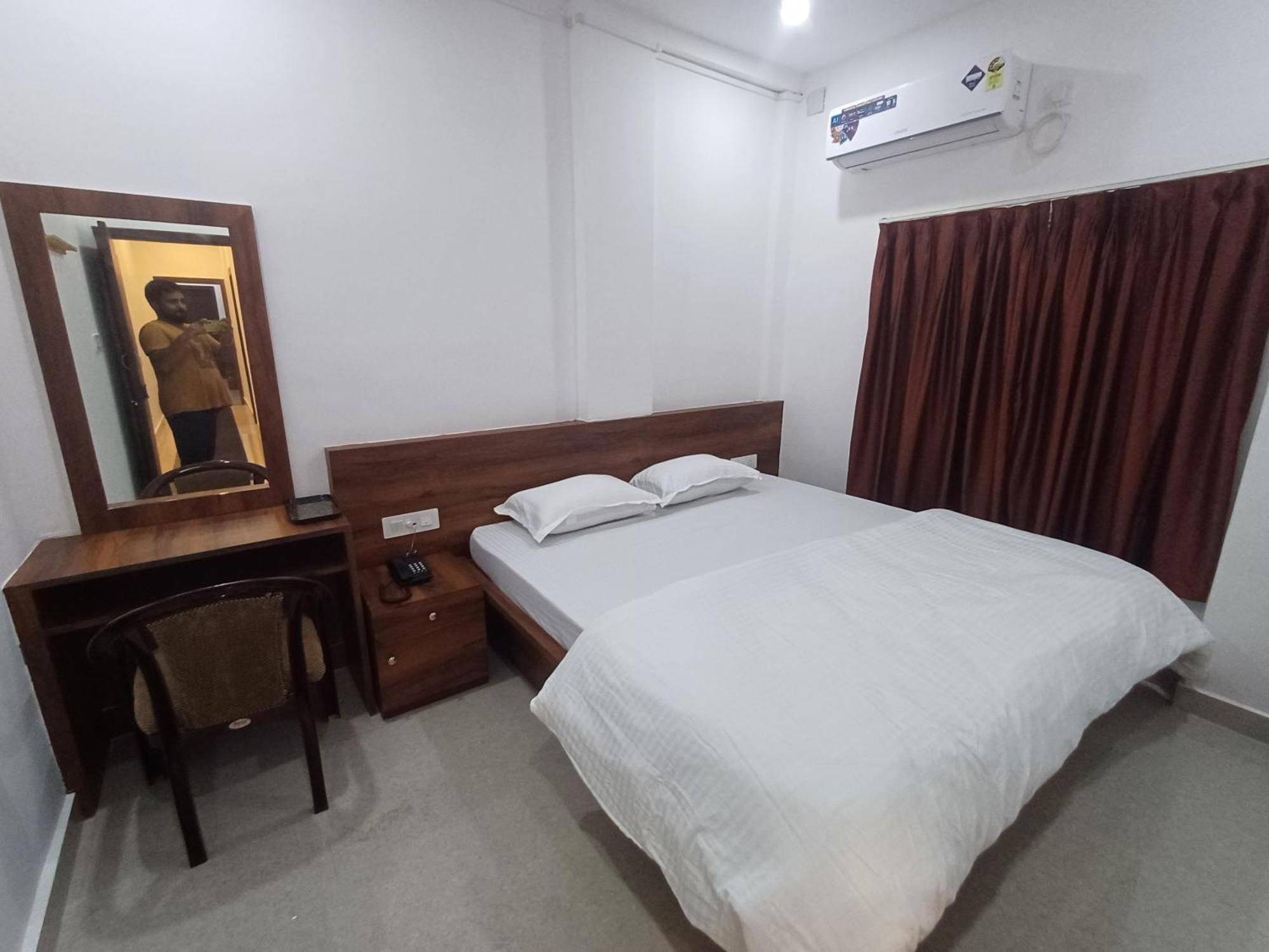Assam Guest House Сіліґурі Екстер'єр фото